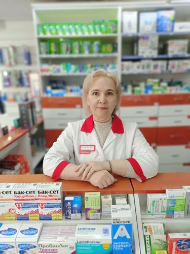 провизор Попова Виктория Васильевна
