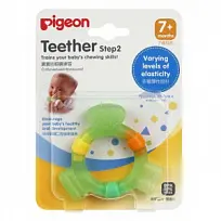 Купить: Pigeon Step 2 игрушка-прорезыватель 7 мес+